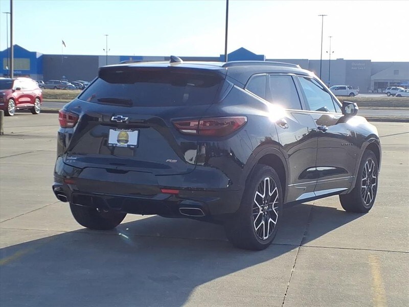 2025 Chevrolet Blazer RS photo 4