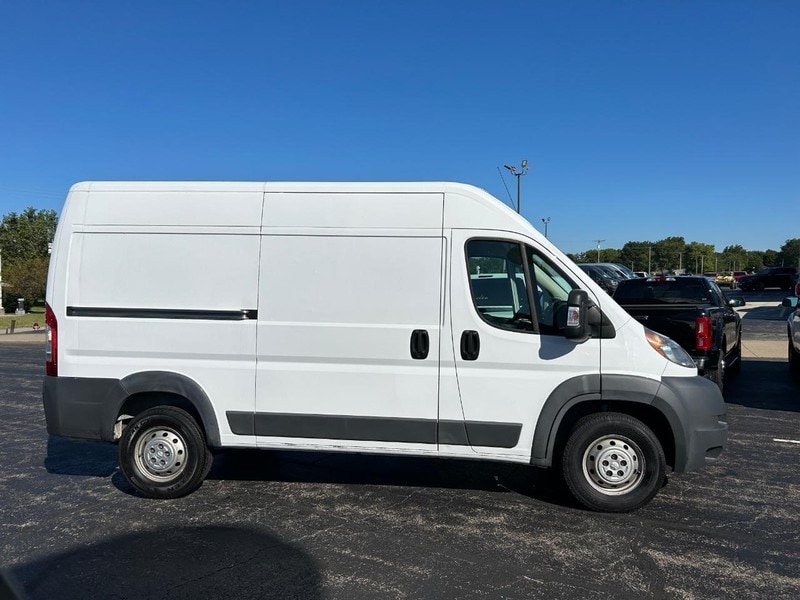 Used 2017 RAM ProMaster Cargo Van Base with VIN 3C6TRVCG7HE521526 for sale in Springfield, IL