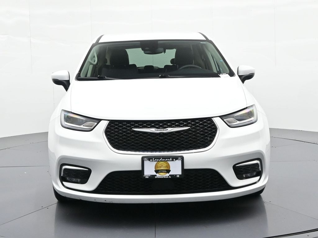 Used 2023 Chrysler Pacifica