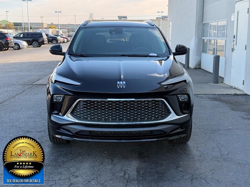 2024 Buick Encore GX Avenir photo 3