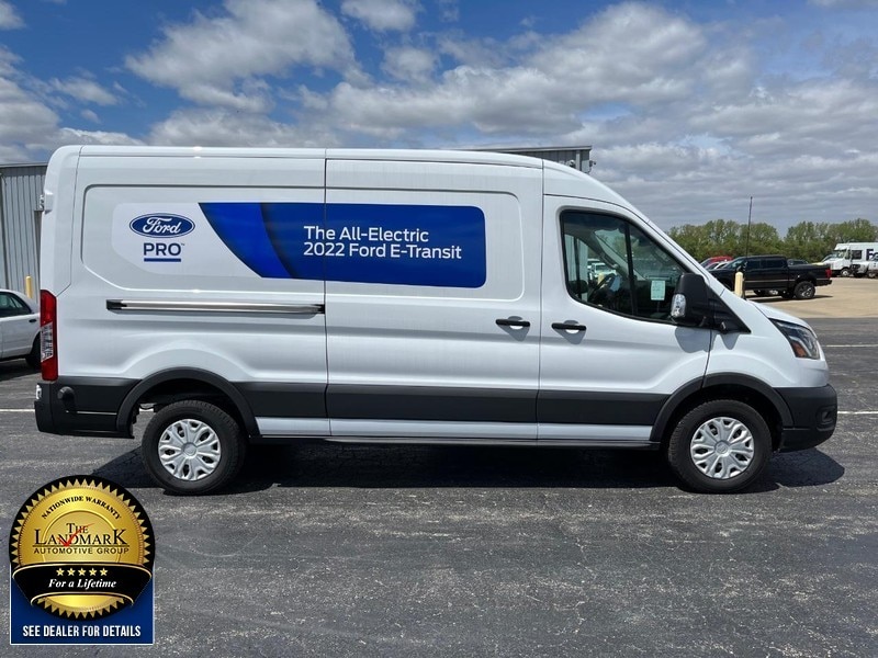 Used 2022 Ford Transit Van Base with VIN 1FTBW9CK8NKA13082 for sale in Springfield, IL