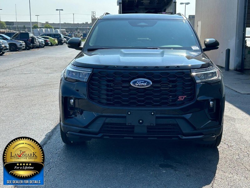 2025 Ford Explorer ST photo 2