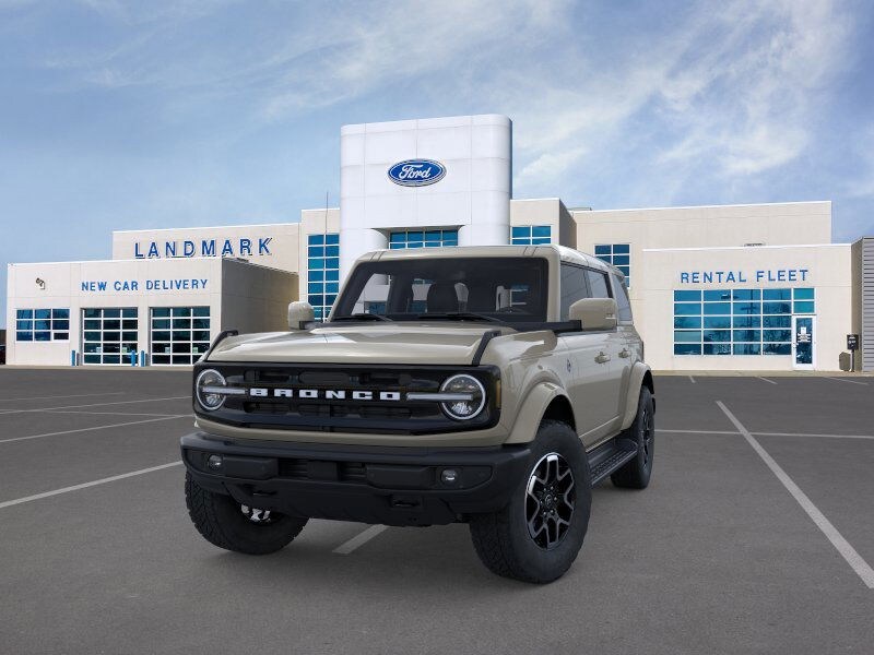 2025 Ford Bronco Outer Banks photo 2
