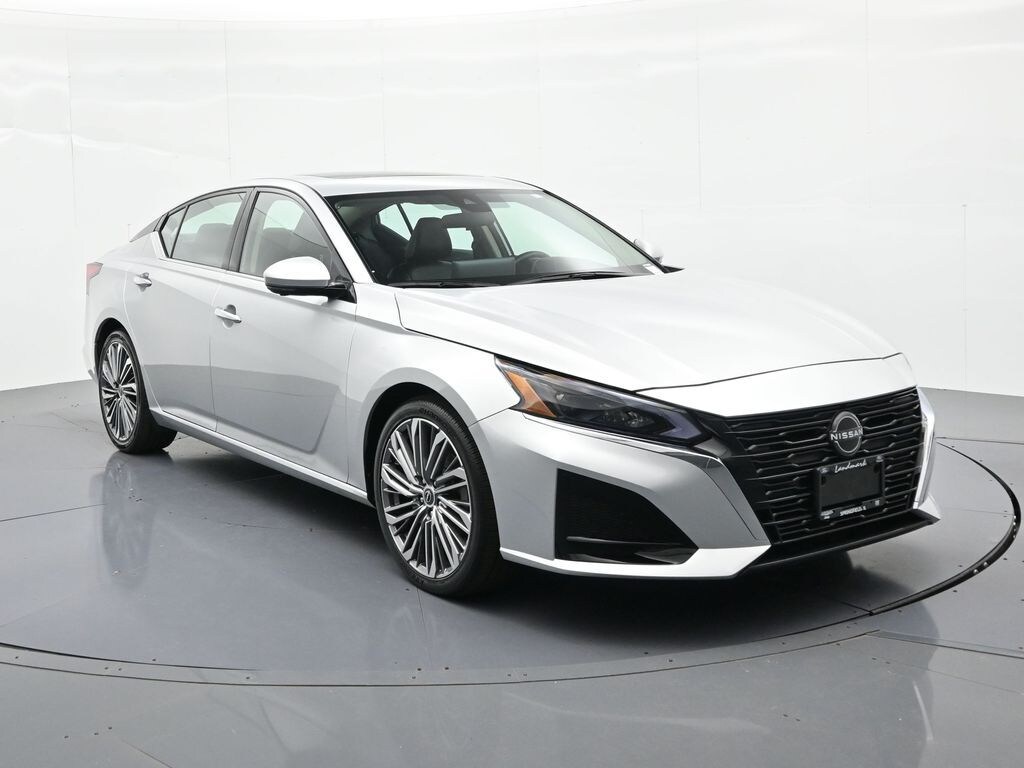 Used 2023 Nissan Altima