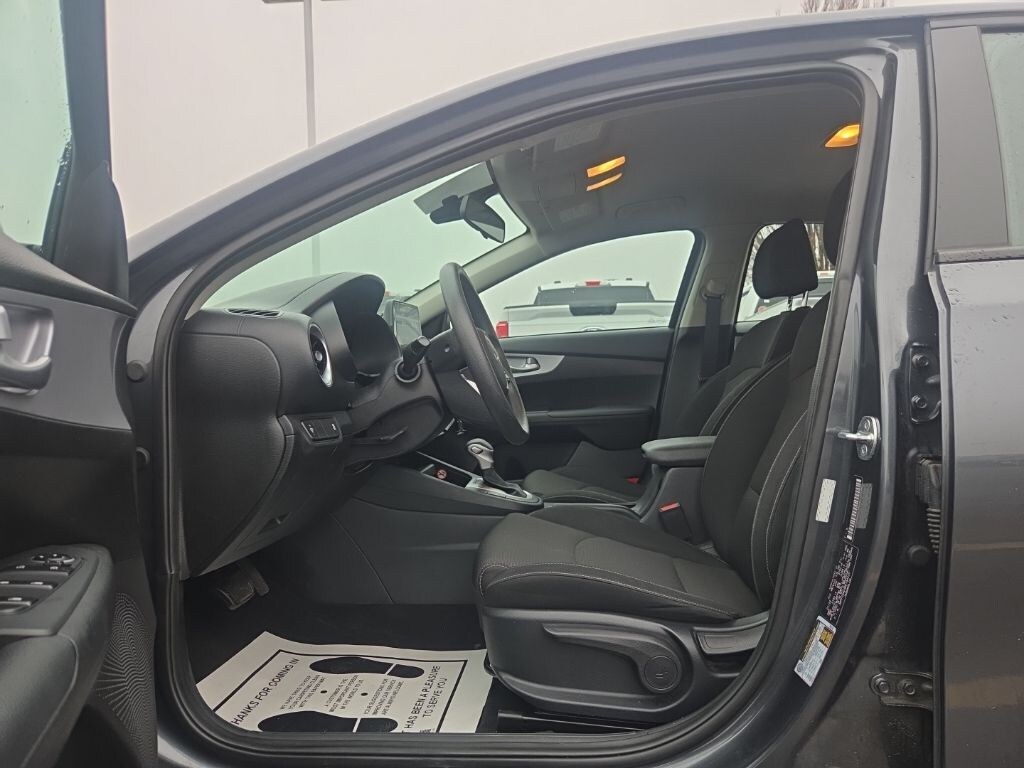 Used 2024 Kia Forte LXS Sedan