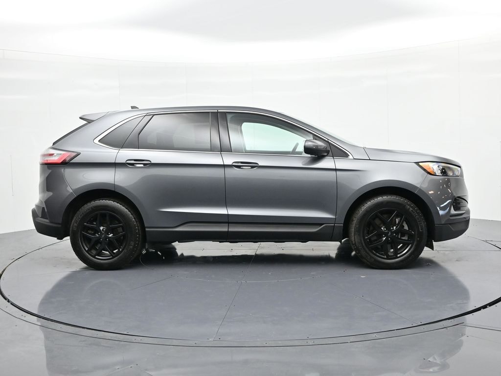 Used 2024 Ford Edge SEL SUV
