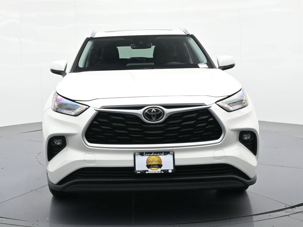 Used 2021 Toyota Highlander