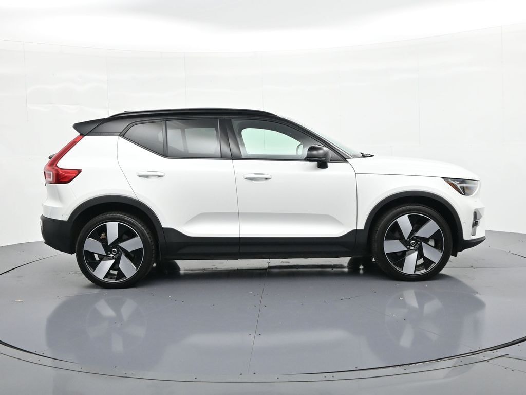 Used 2023 Volvo XC40 Recharge Pure Electric
