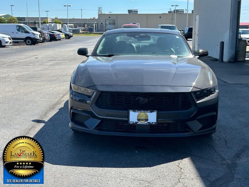 2024 Ford Mustang EcoBoost photo 4