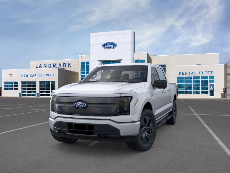 2025 Ford F-150 Lightning photo 2