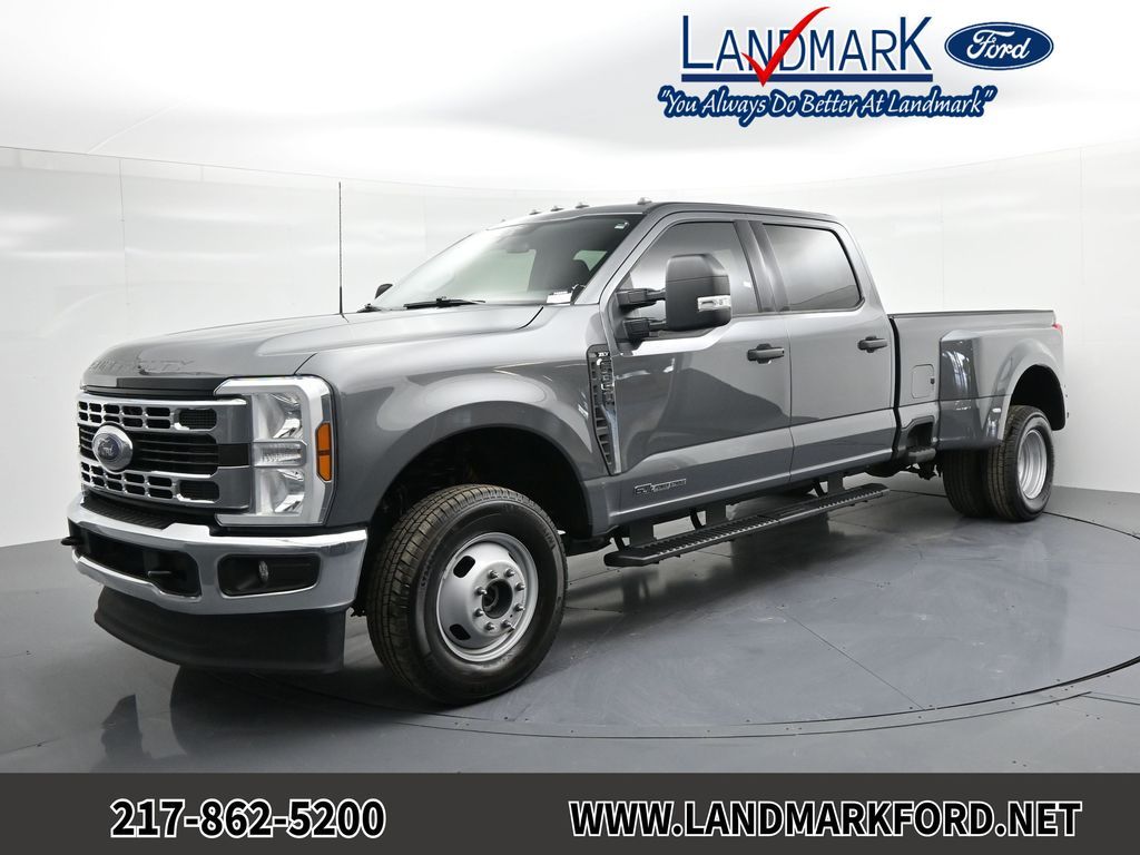 2025 Ford F-350 Crew Cab Long Bed Truck 
