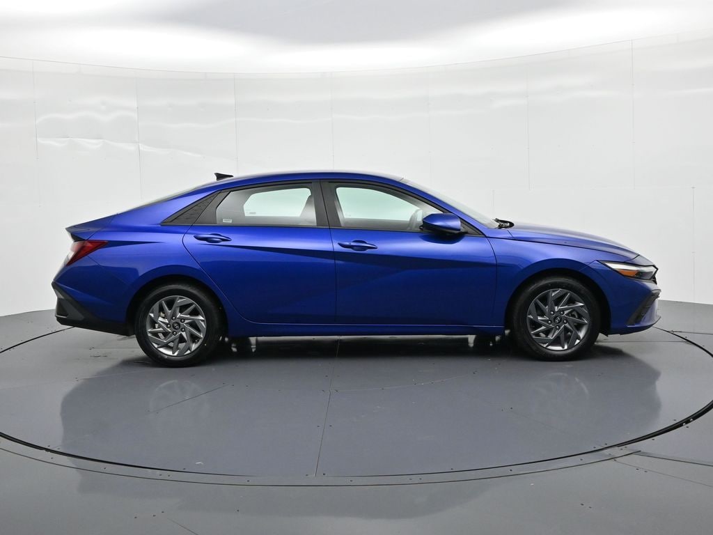 Used 2024 Hyundai Elantra