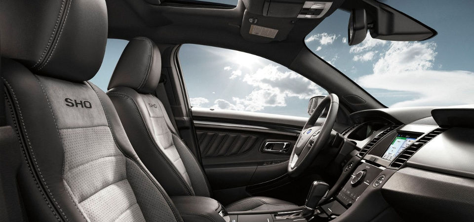 Interior of the 2017 Ford Taurus