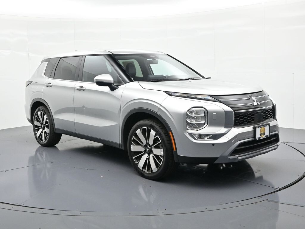 Used 2025 Mitsubishi Outlander