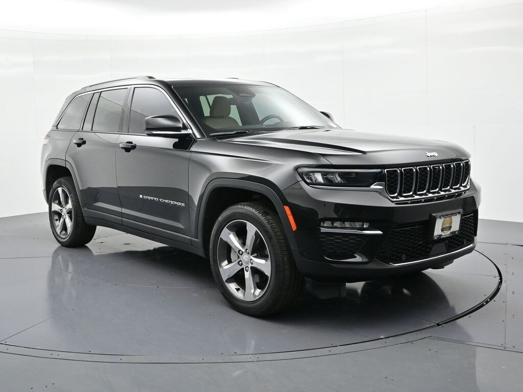 Used 2025 Jeep Grand Cherokee Limited SUV