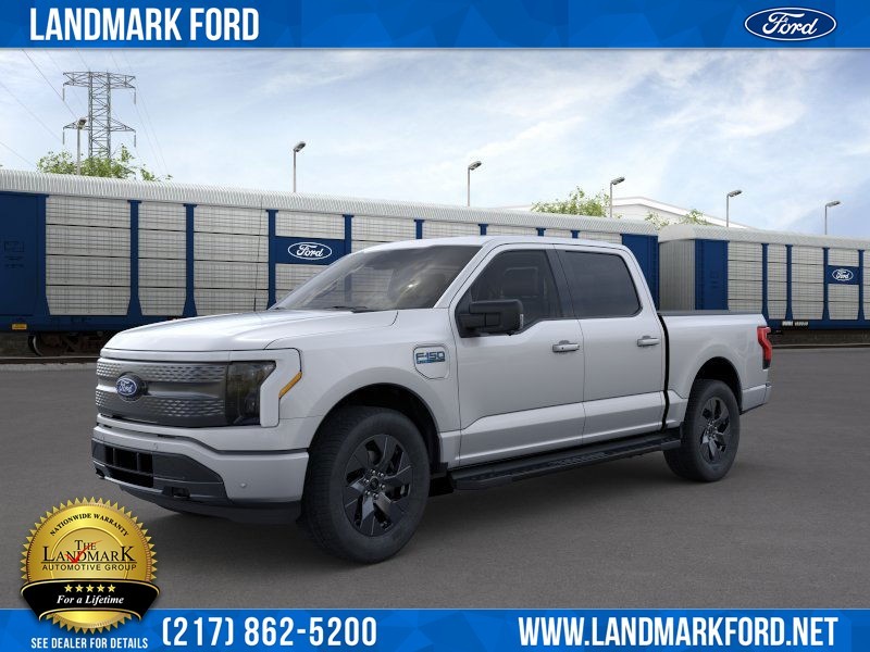 2025 Ford F-150 Lightning Flash's photo