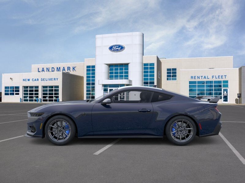 2025 Ford Mustang Dark Horse Premium photo 3