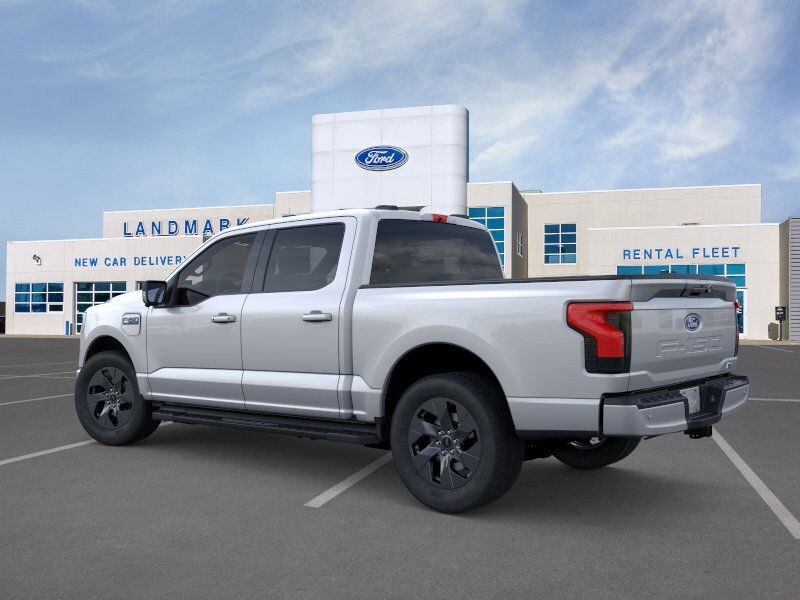 2025 Ford F-150 Lightning photo 4