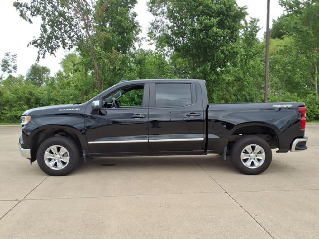 Used 2025 Chevrolet Silverado 1500 LT Crew Cab Truck