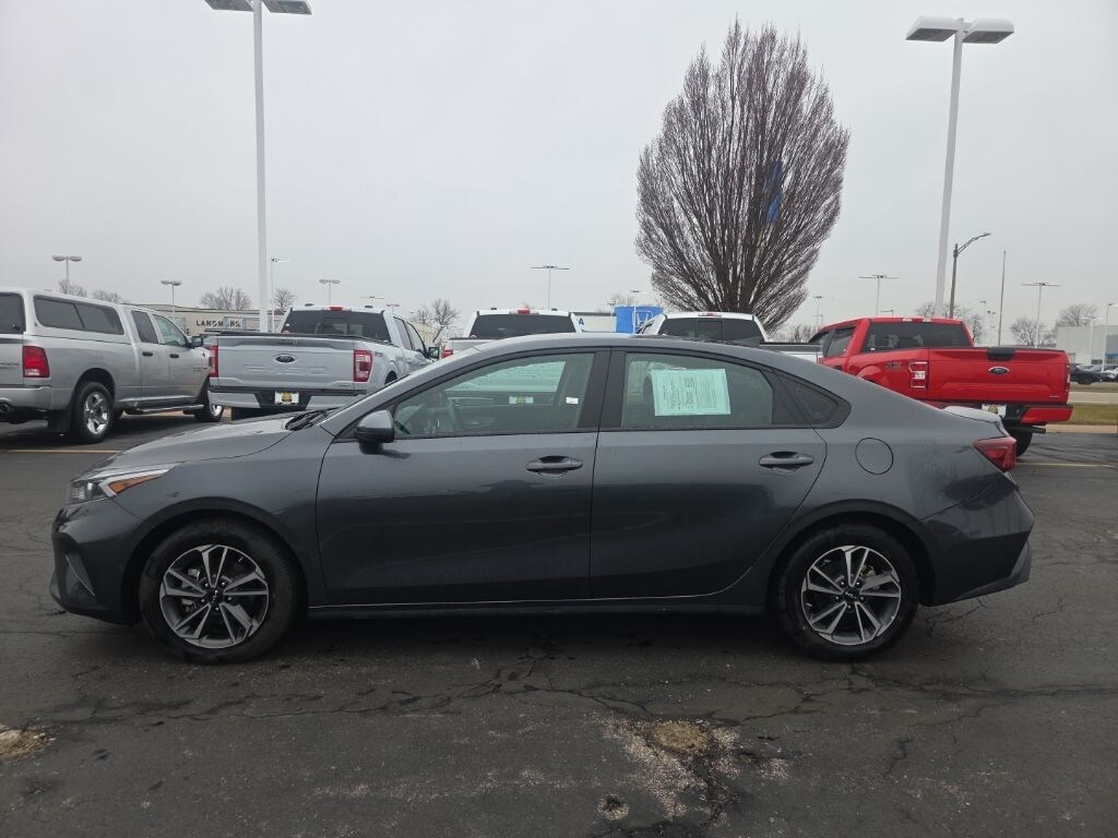 Used 2024 Kia Forte LXS Sedan