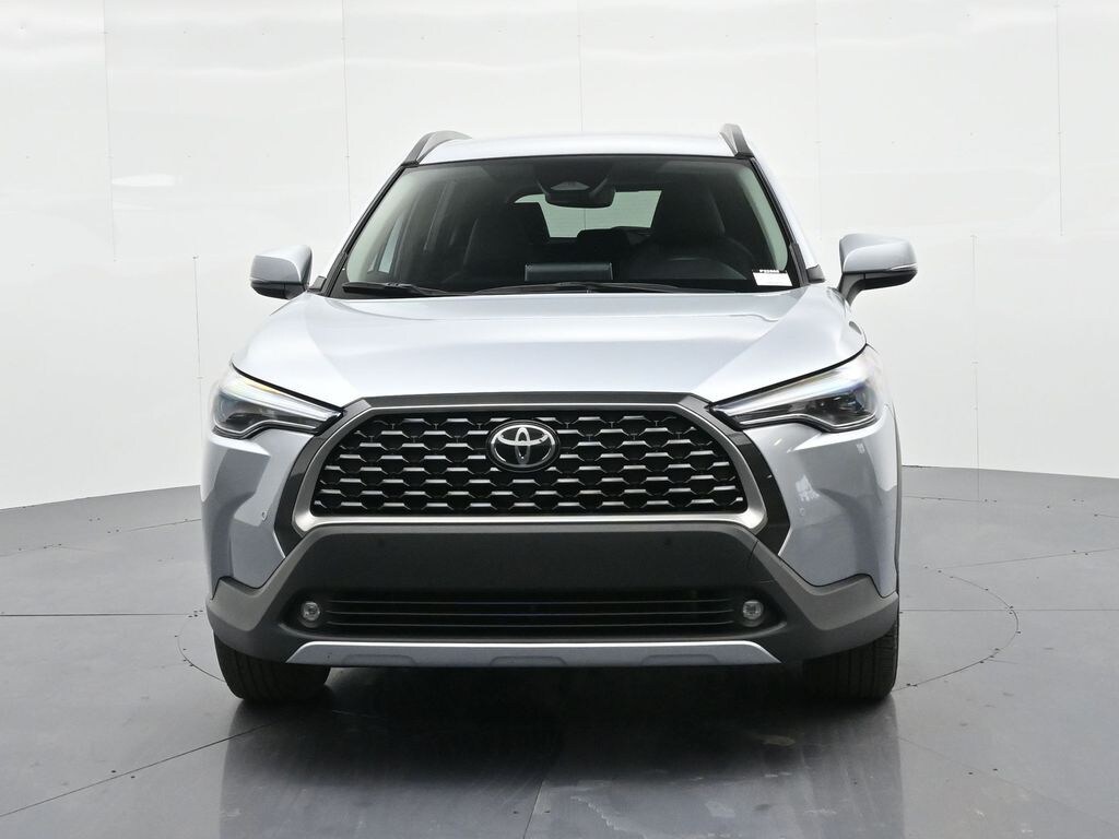 Used 2024 Toyota Corolla Cross XLE SUV