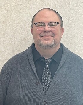 Staff member Brian Austin from ID_55ff25ae469b