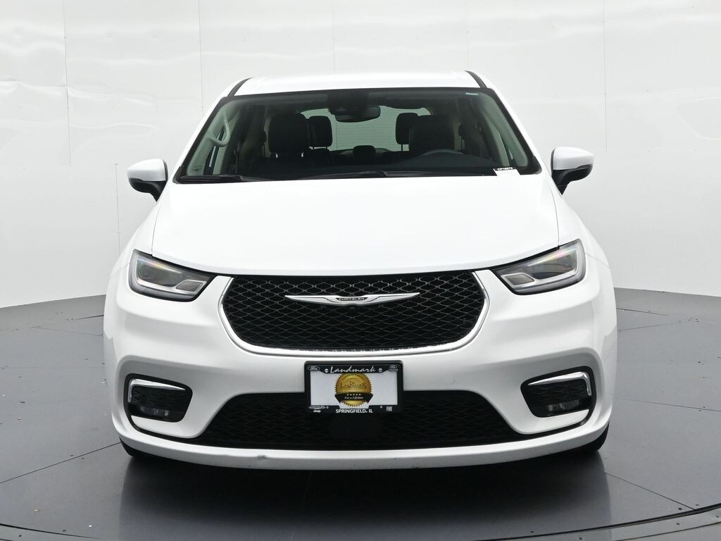 Used 2023 Chrysler Pacifica