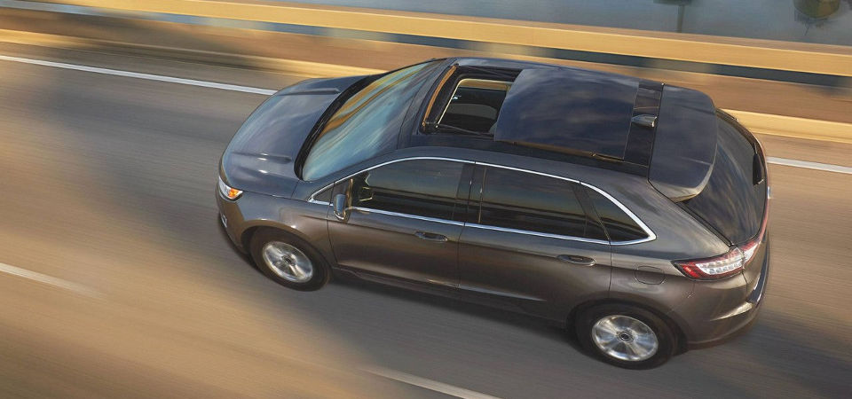 Top view of a 2017 Ford Edge