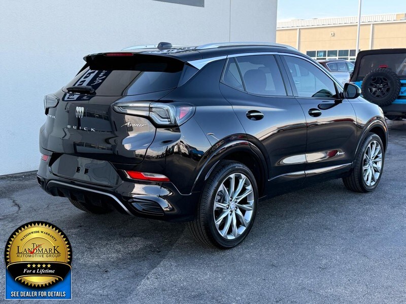 2024 Buick Encore GX Avenir photo 2