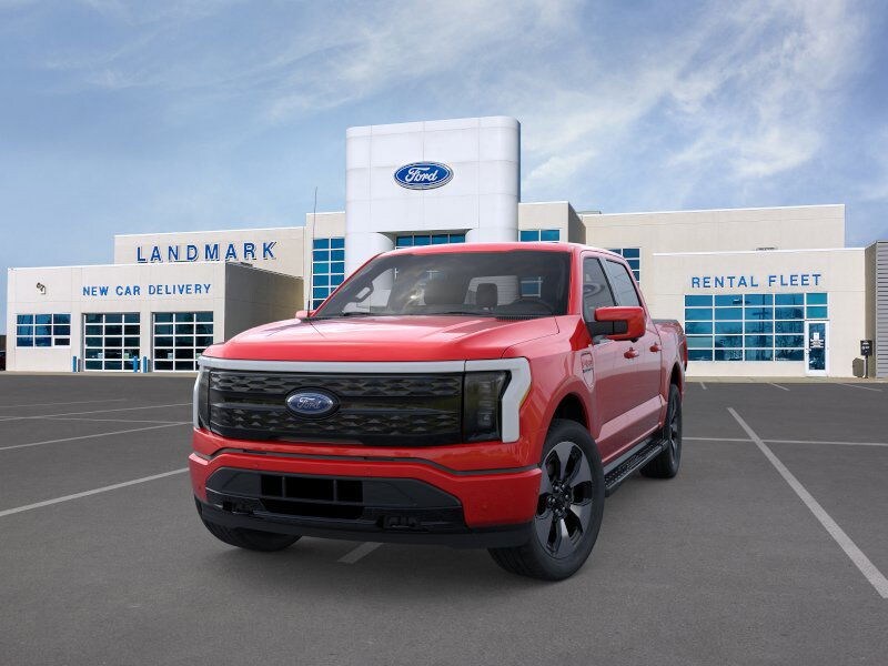 2023 Ford F-150 Lightning Platinum photo 2