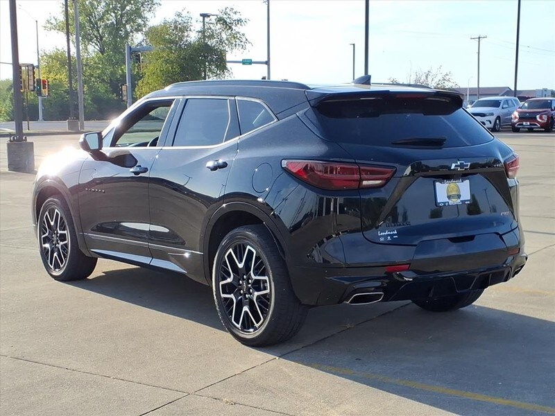 2025 Chevrolet Blazer RS photo 3