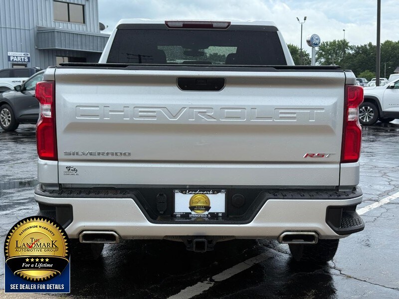 2021 Chevrolet Silverado 1500 RST photo 4