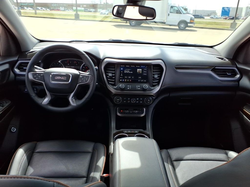 Used 2023 GMC Acadia