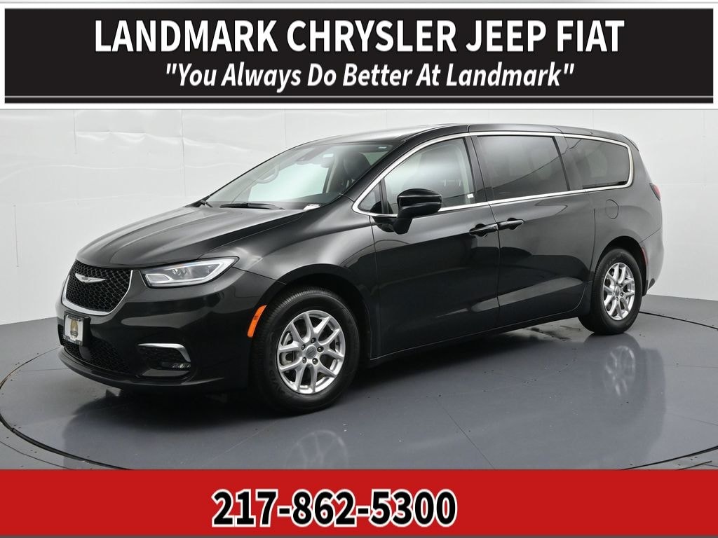 Used 2023 Chrysler Pacifica