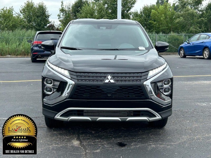 2024 Mitsubishi Eclipse Cross SE photo 3