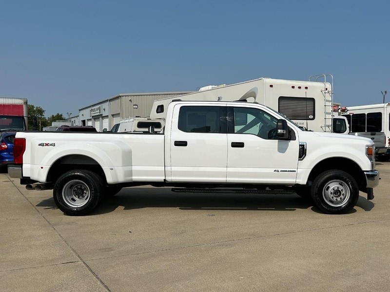 Used 2022 Ford F-350 Super Duty XLT with VIN 1FT8W3DTXNEG42498 for sale in Springfield, IL