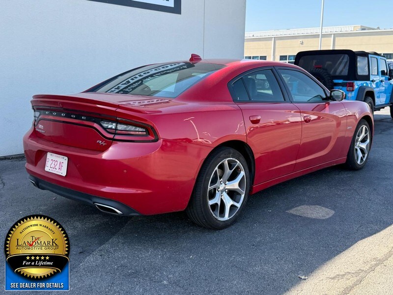 2015 Dodge Charger R/T photo 3