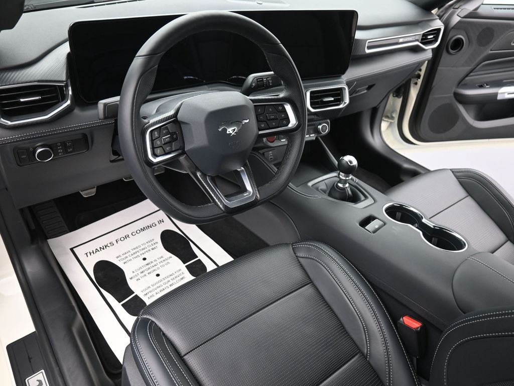 2025 Ford Mustang GT Premium Fastback - Photo 17