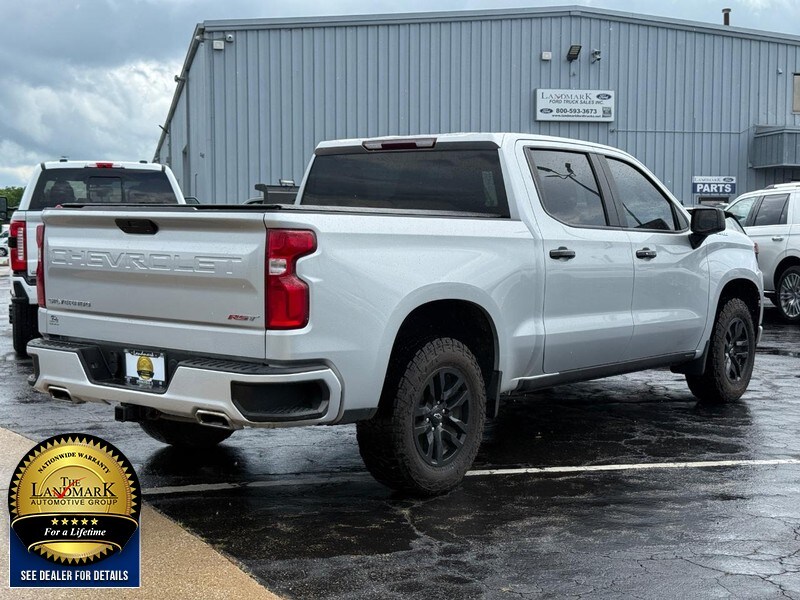 2021 Chevrolet Silverado 1500 RST photo 3