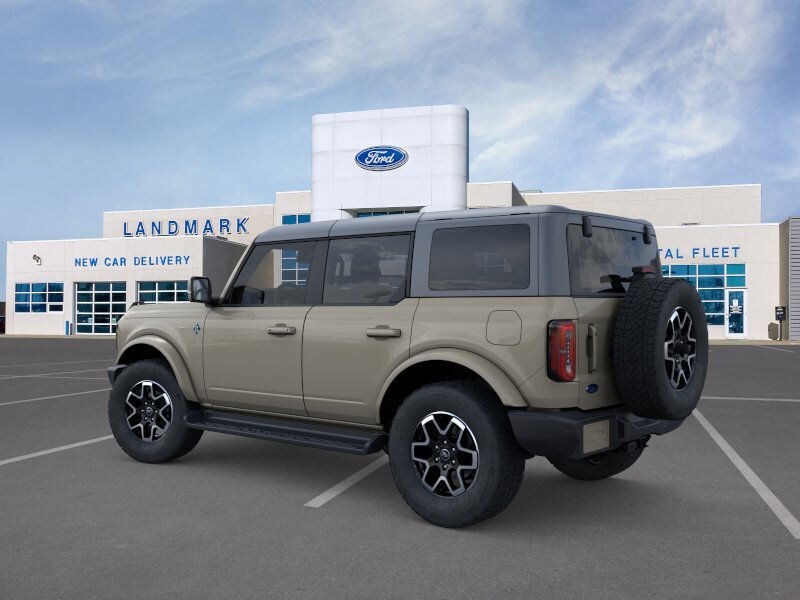 2025 Ford Bronco Outer Banks photo 4