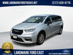 Used 2024 Chrysler Pacifica Touring L Minivan/Van for sale in Springfield, IL