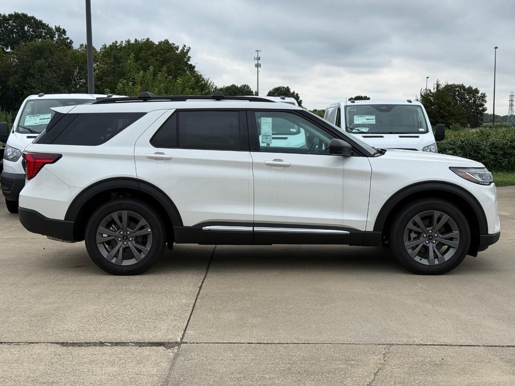 New 2025 Ford Explorer Active SUV