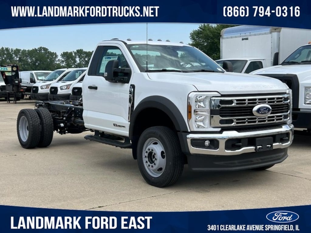 New 2025 Ford Super Duty F-450 DRW 4WD Reg Cab WB CA Truck Regular Cab