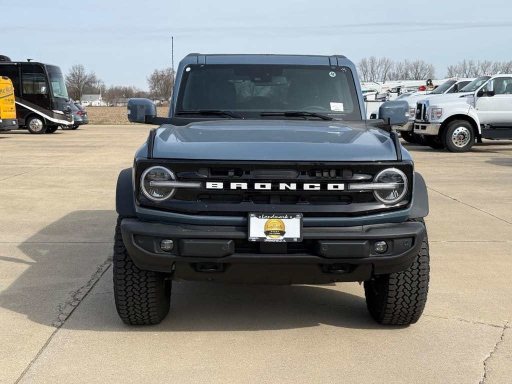 New 2025 Ford Bronco Outer Banks SUV