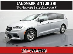 Used 2024 Chrysler Pacifica Touring L Minivan/Van for sale in Springfield, IL