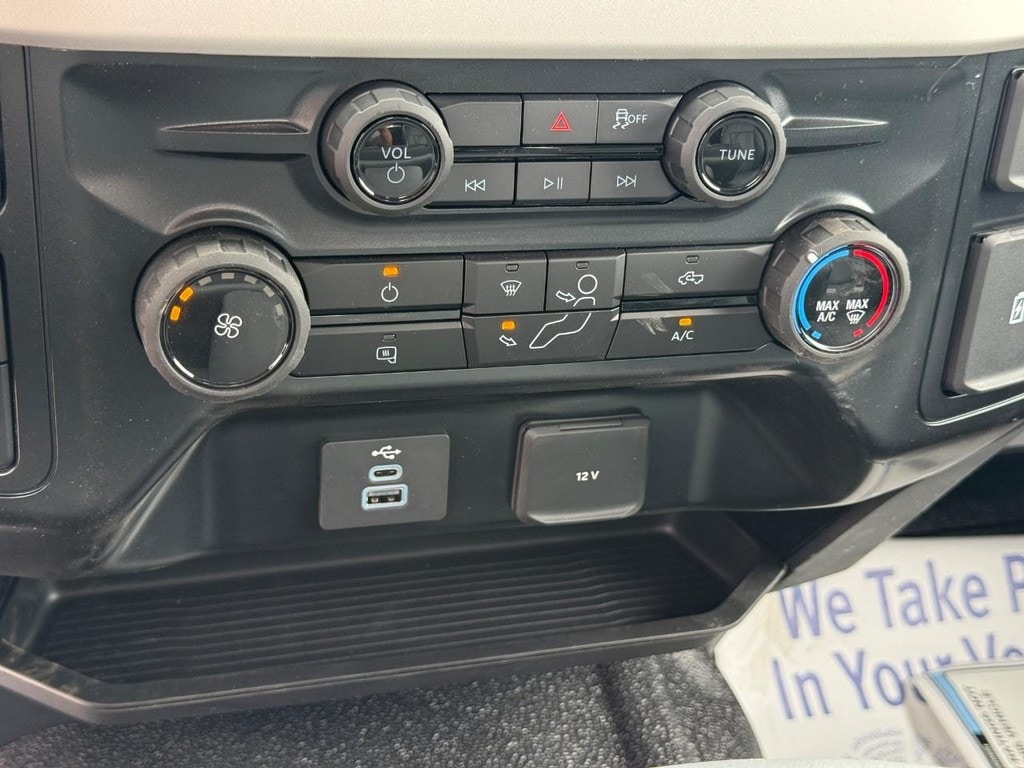 2025 Ford F-450 Super Duty Chassis Cab XL - Photo 15