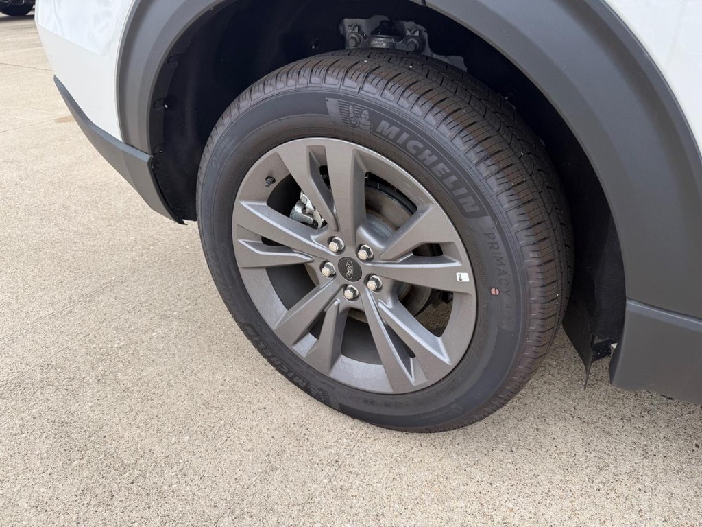 2025 Ford Explorer Active - Photo 23