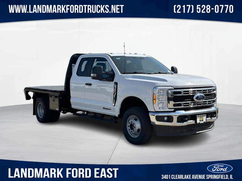 2025 Ford F-350 Super Duty Chassis Cab XL's photo