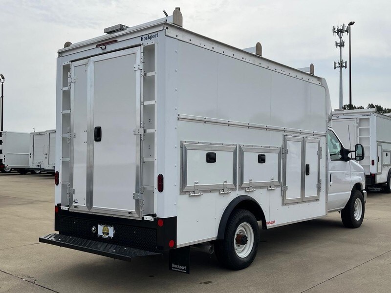 2024 Ford E-350 photo 3