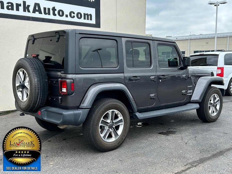 2020 Jeep Wrangler Unlimited Sahara photo 3